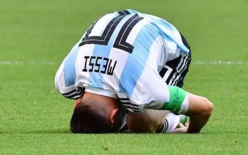 梅西c罗绝杀夺冠,梅西c罗世界杯淘汰搞笑视频