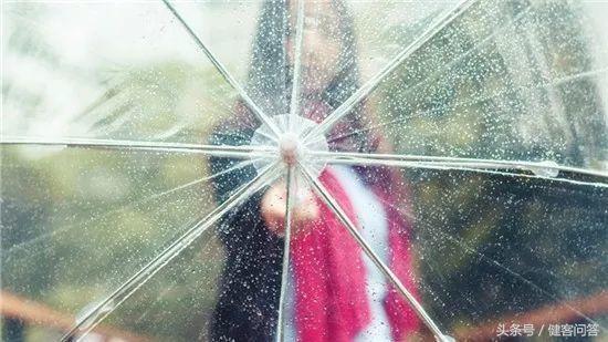 外阴瘙痒长一种虫子,外阴瘙痒感觉有小虫子爬怎么回事