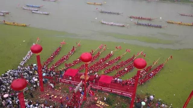 芜湖东易日盛龙舟节,东易日盛划龙舟