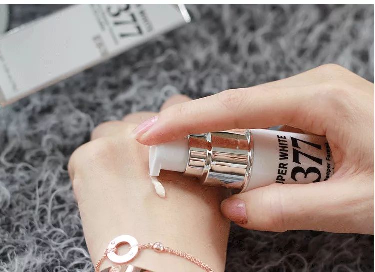 科颜氏美白精华和倩碧美白精华,雅诗兰黛美白精华和美白淡斑精华