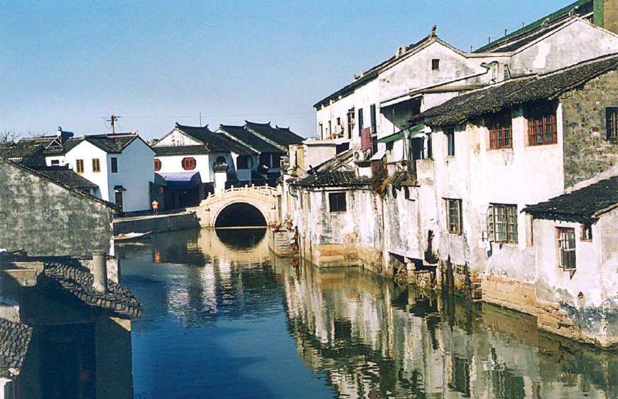 苏州周庄江南水乡古镇,苏州周庄和西塘哪个好