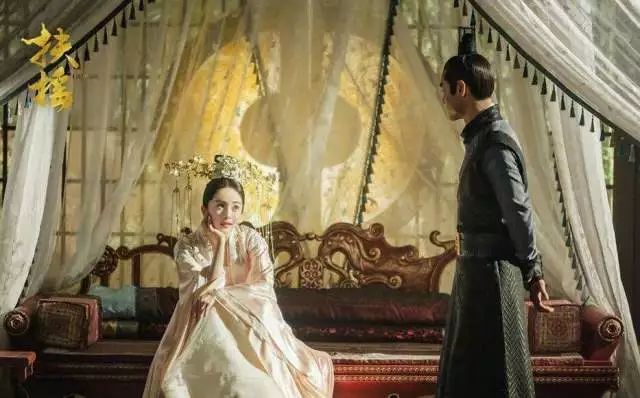 杨幂扶摇红衣醒来,杨幂在扶摇中的造型太美了