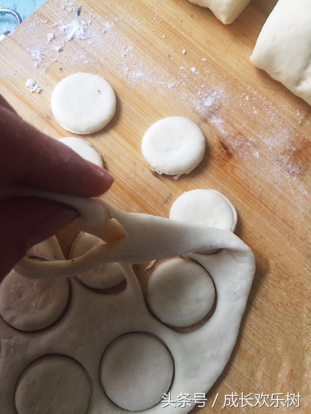 爸爸看世界杯，娃娃吃足球，好吃易学的足球馒头，一看就会