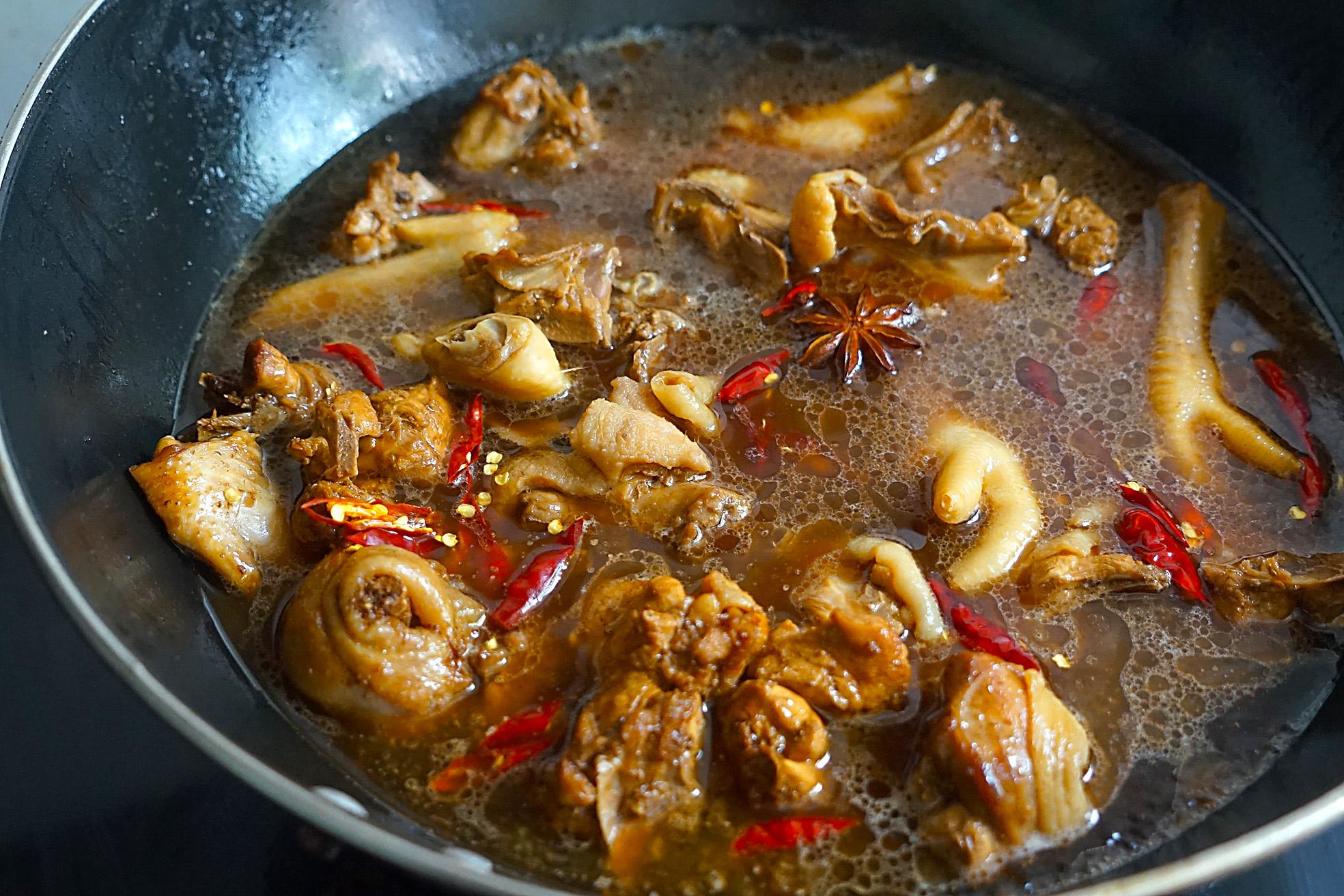 炖鸡肉怎么炖才能好吃,炖鸡肉要怎么炒才不会干不柴