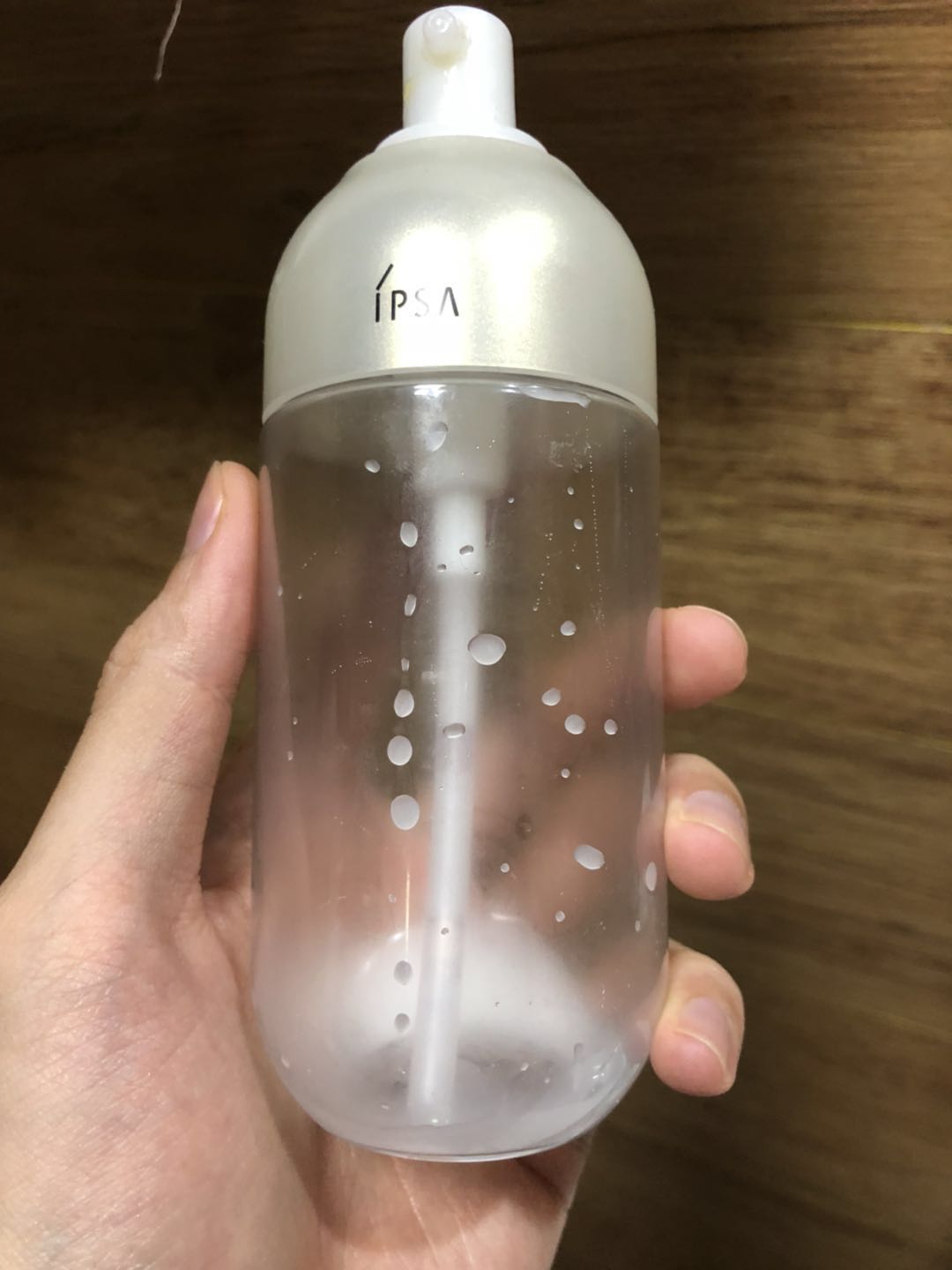 茵芙莎自律水乳,茵芙莎粉底露