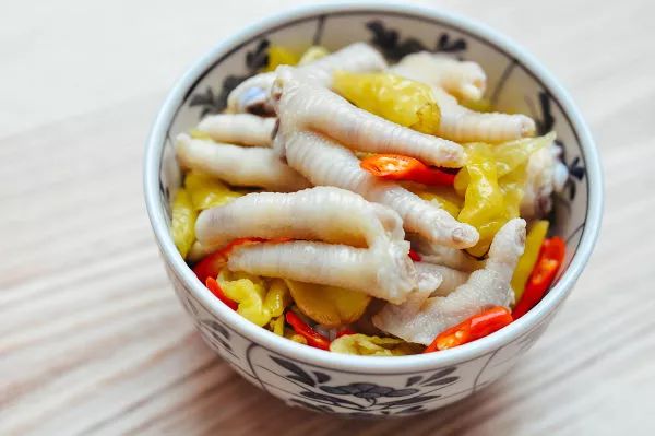 网红柠檬酸辣鸡爪你吃了吗,酸辣柠檬鸡爪最火视频