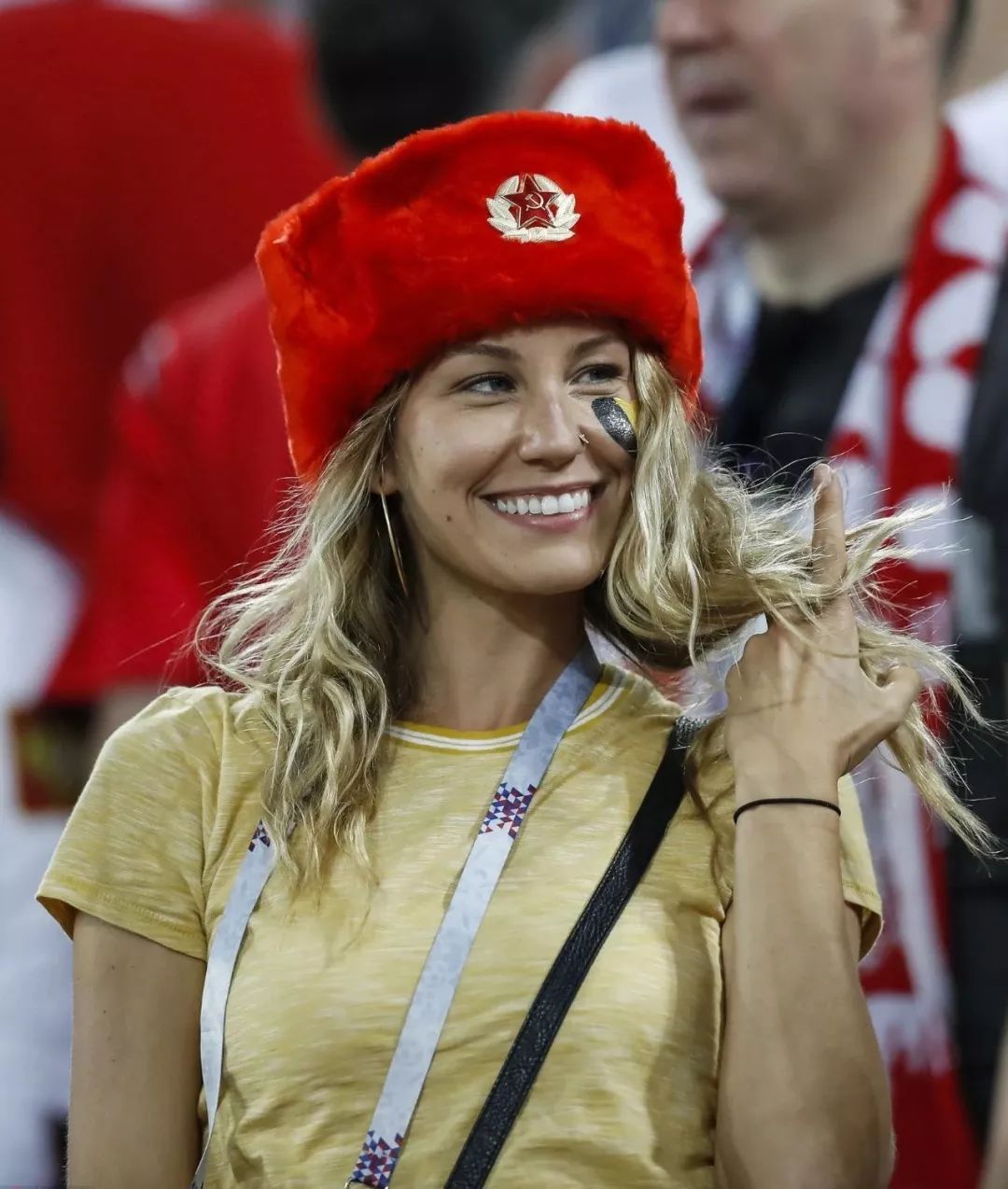 世界杯看台小姐姐哪家强？你定