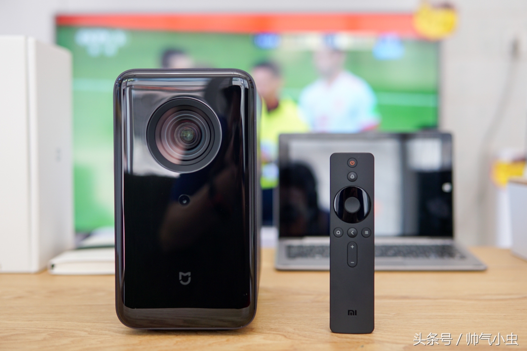 小米投影仪大于2000流明度,小米投影仪1000流明