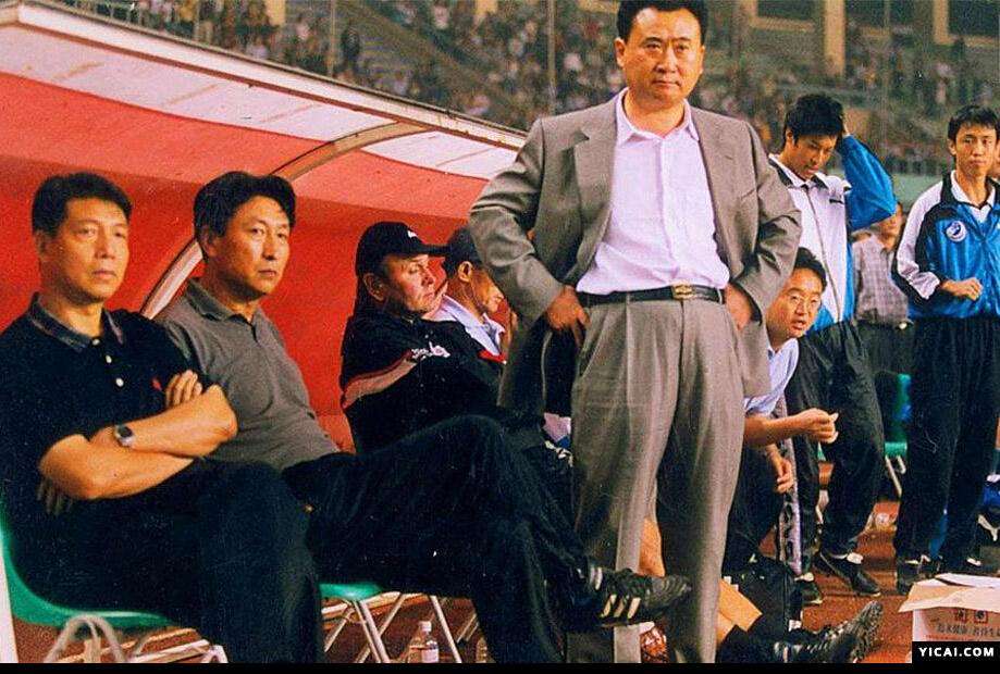 王健林玩足球投了多少钱,王健林玩足球是哪一年