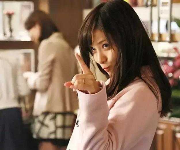 石原里美的笑容你能扛下几秒,石原里美的笑容为什么那么动人