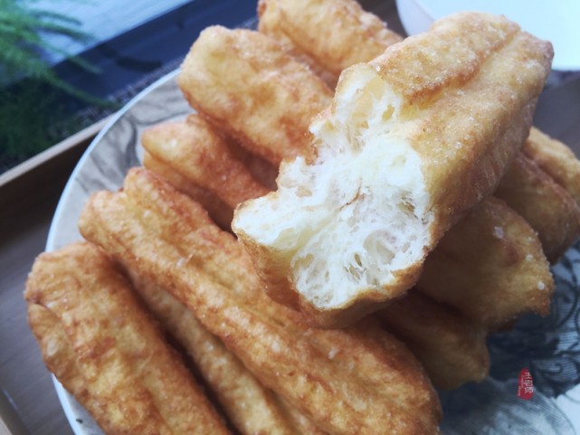 香酥大油条蓬松酥脆冷了不硬,酥脆香酥小油条