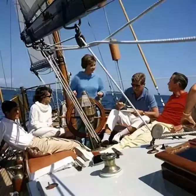 帆船鞋搭配夏季,帆船鞋夏季搭配