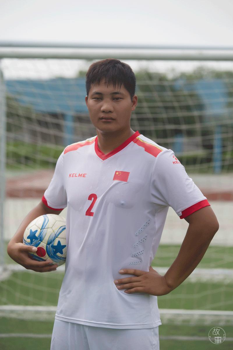 仅16岁替补球员一球踢进世界杯,靠一己之力带赢世界杯的球员