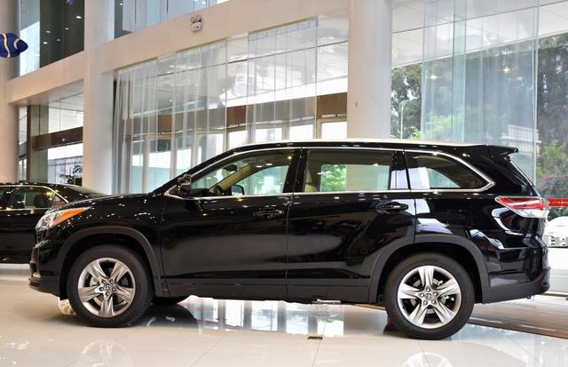 天天被吊打的汉兰达,被suv碾压两次