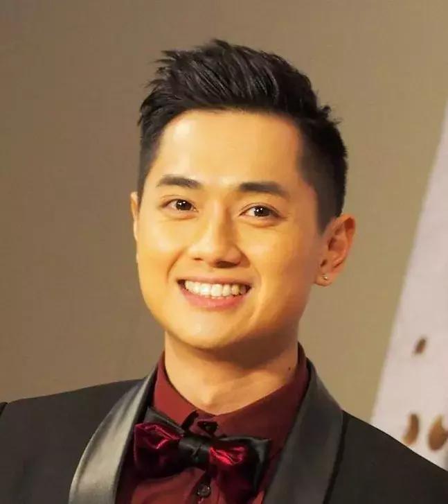 “TVB*用御**弟弟”吃回头草坦言两年没拍剧戏瘾发作