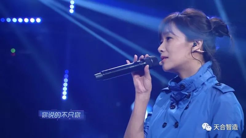 后期菌来带你看看紧张、弱不禁风、表里不一的跨界歌手长什么样