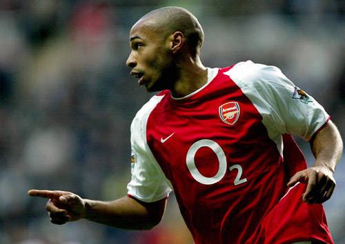 历史足坛巨星100位排名,足坛历史球星排名前十