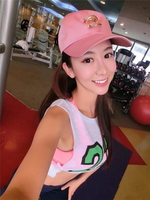 梅西和内马的女朋友算什么?我们国足的老婆才好看