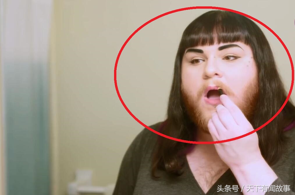 外国女孩有胡子被嘲笑无字幕,女生长胡子被别人嘲笑怎么办