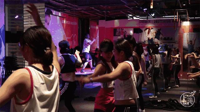 天猫Club引领女*生活性**新趋势，人气街舞女神陈妍臻现身倡导！