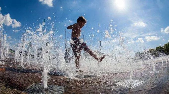 高温防中暑的最好方法,夏天防中暑降温必备的东西