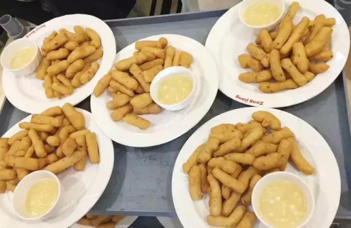 三全油条和千味央厨油条哪个好,大油条和小油条