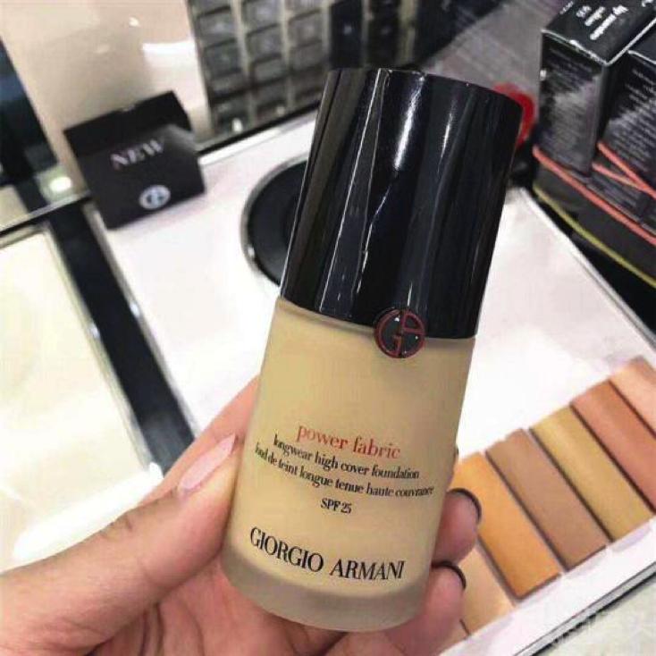 什么粉底液用手擦不掉,什么粉底液擦上以后不粘口罩