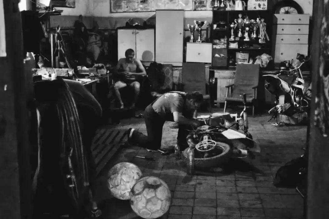 潮龖｜刺激又*力暴**的moto足球，是战斗名族年轻人的爱