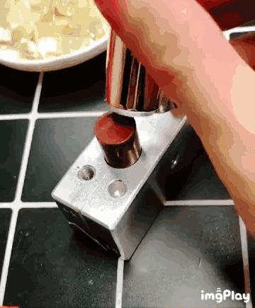 代购骗局最新揭秘,月入百万代购骗局