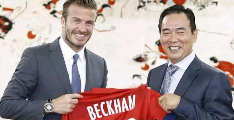 足球史上黑暗一幕球迷激动,足球史上最黑暗的一场比赛