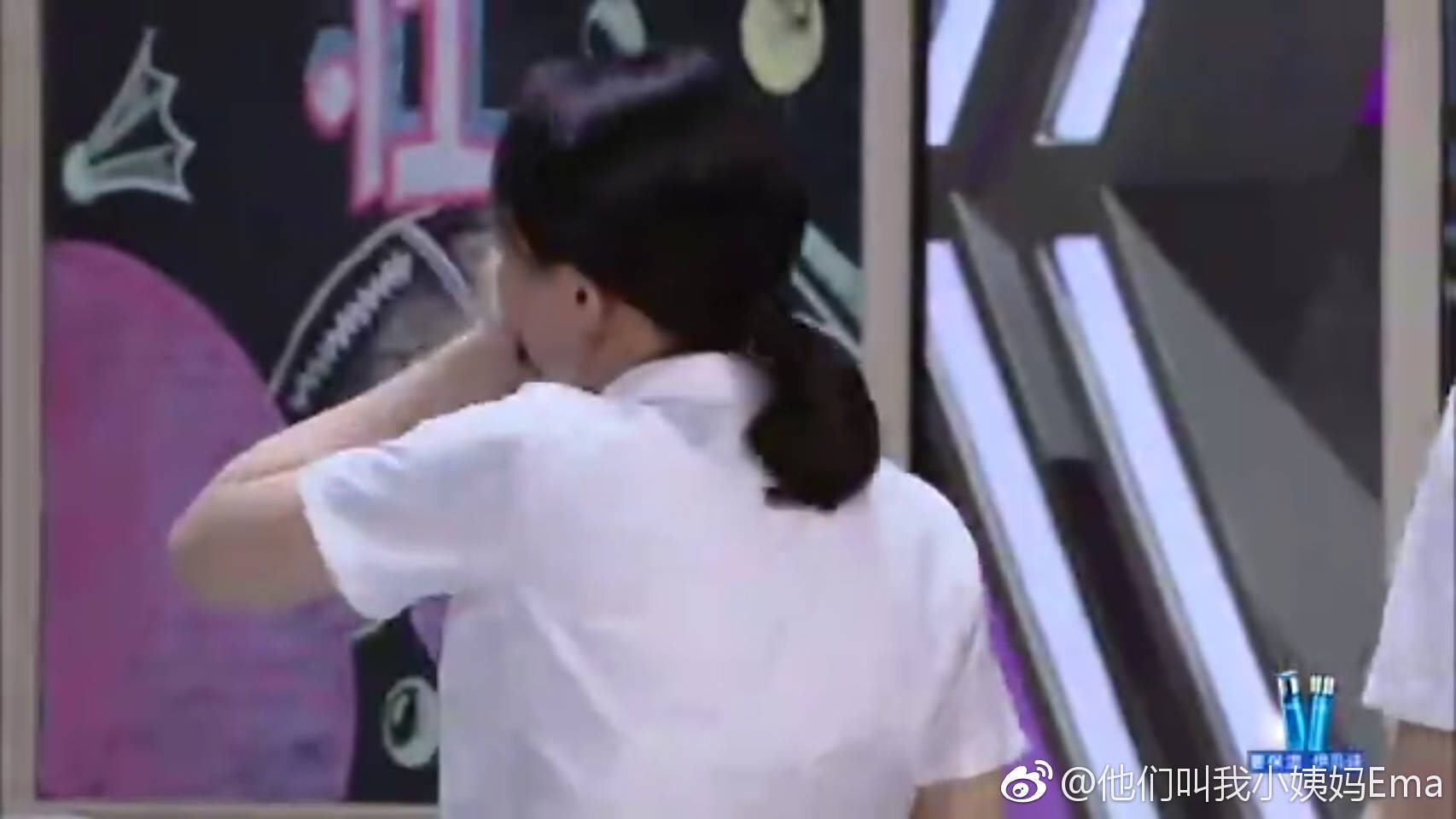 关晓彤蔻驰包代言图片,关晓彤蔻驰代言