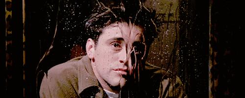 “转卖：婴鞋，全新”这些虐心的六字小说，有故事的人才读得懂丨夜听双语