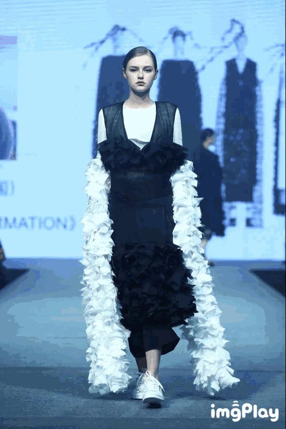 舞台上服装设计,舞台上的服装设计