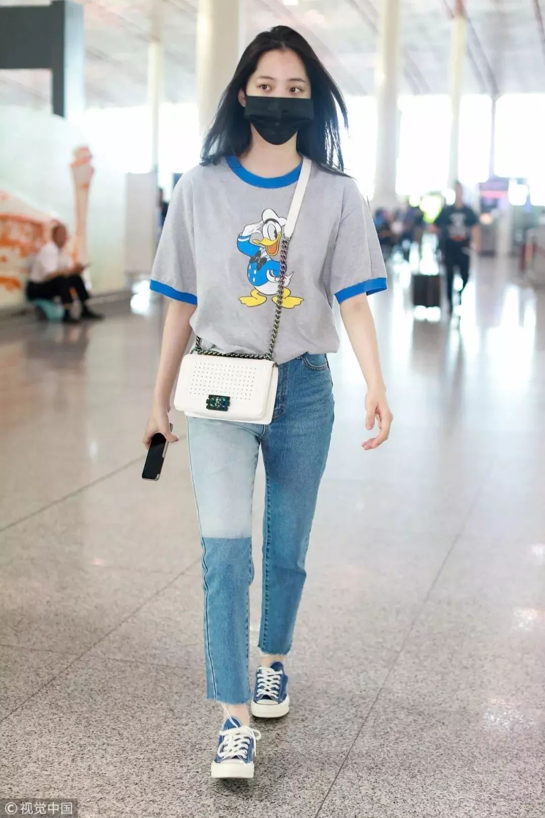 oversizetee穿搭,教你几种白tee的时尚穿法