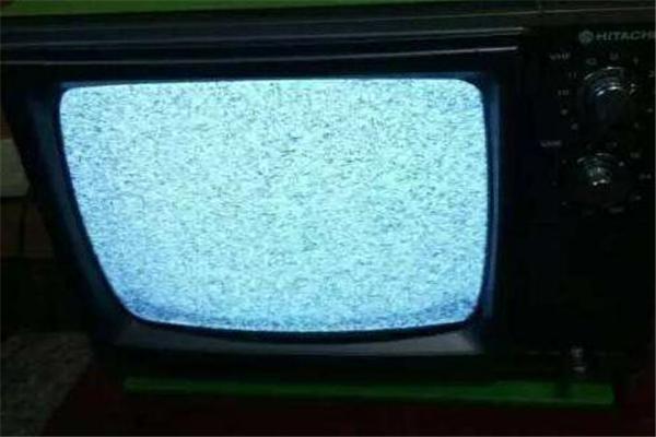 电视故障前期有哪些征兆,为什么以前电视拍几下就好了