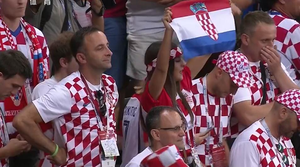 克罗地亚红衣女球迷,克罗地亚女球迷视频