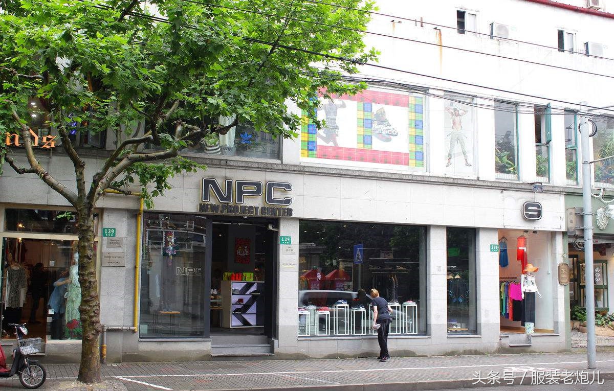 开服装店要看风水吗,服装店生意比周边店铺差怎么解决