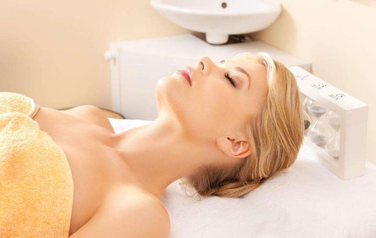 世界杯皮肤粗糙怎么办,欧洲杯熬夜看球护肤