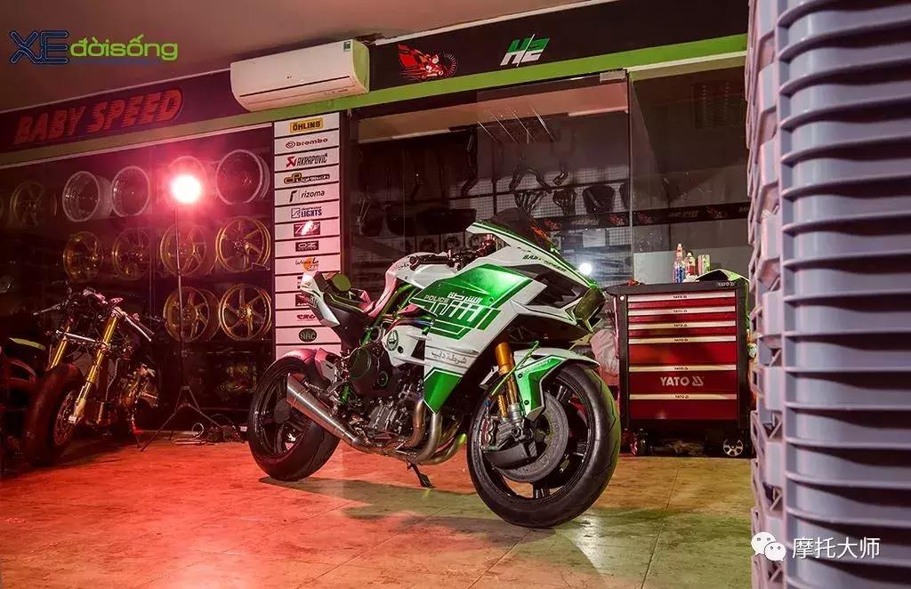 这下迪拜警队不提这台“闻风丧胆”的H2，真对不起它土豪气质了！