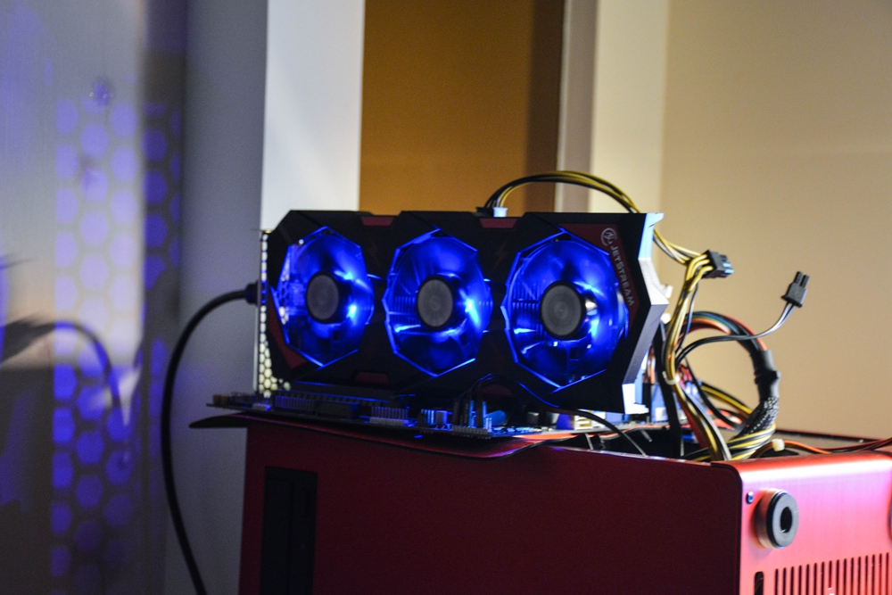 很强也很长，实测铭瑄1050在新老电脑上的表现