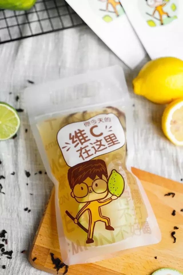 XXXL号的柠檬茶，让所有柠檬控都疯狂，竟然还免费送你100杯！