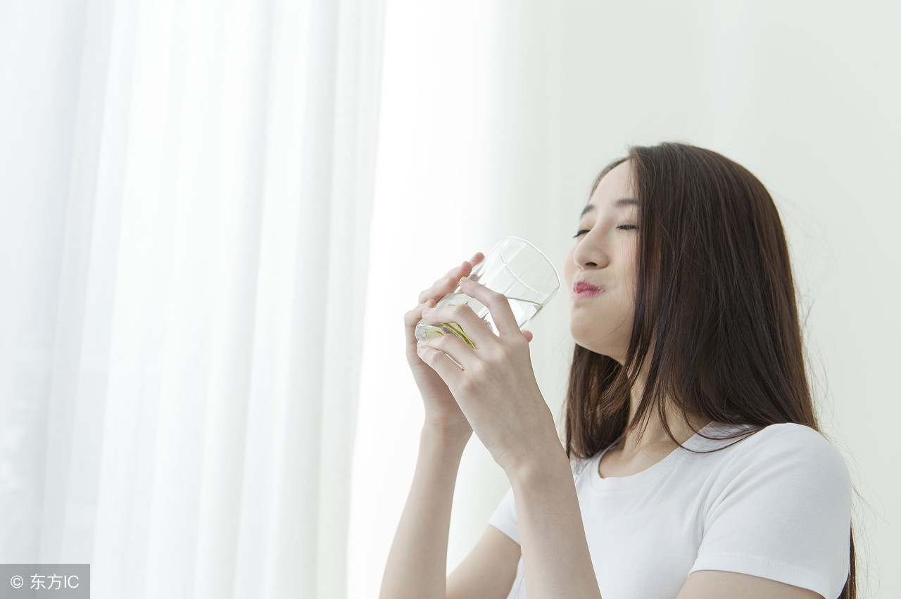 不爱喝水缓解便秘小妙招,不喝水便秘最快通便的方法