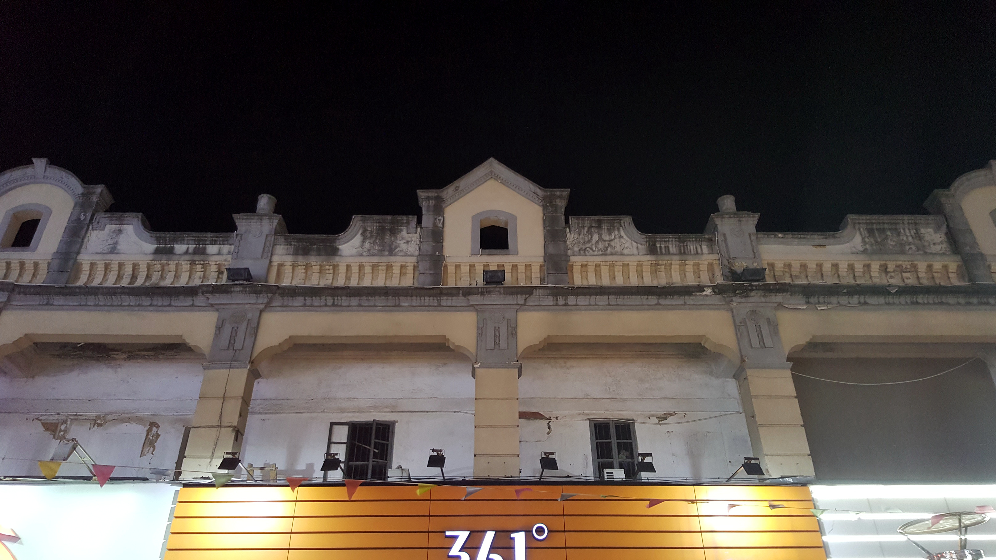 中国沿海旅行D14,金沙湾,遇见优雅女子就是人生最美好时刻