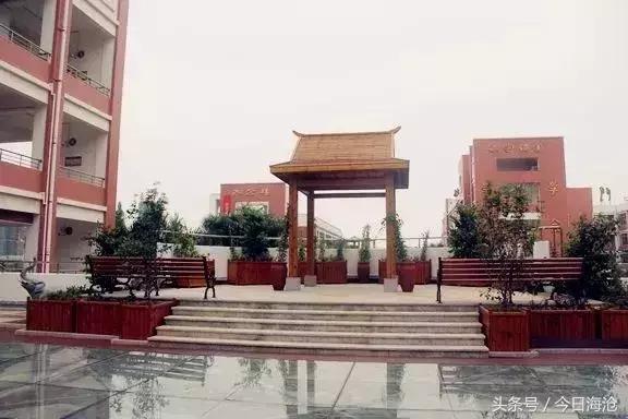 玩泥巴、踢球、跳舞也能上大学，海沧这中学咋这么有特点？