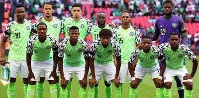 一人进3球,一人单场进五个球