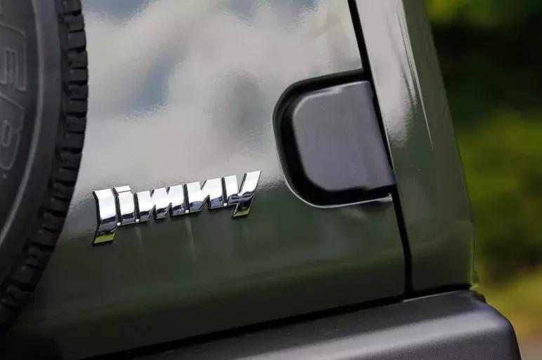 新吉姆尼与老吉姆尼驾驶感受对比,铃木吉姆尼为什么这么多人喜欢