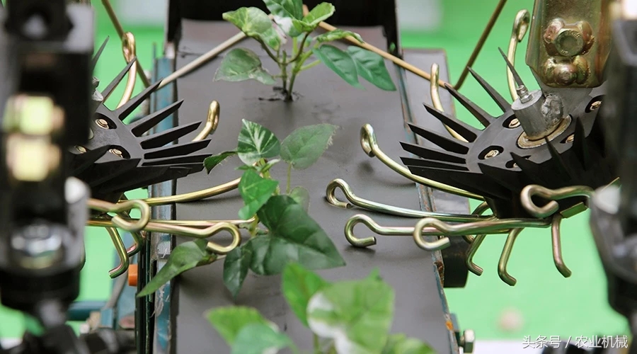 北海道农机展：见证日本低调而可怕的农机技术