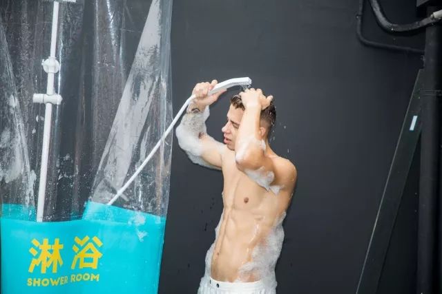 超梦幻“心跳泡泡派对”闪现魔都！潮咖网红都在这大玩“湿身”？！