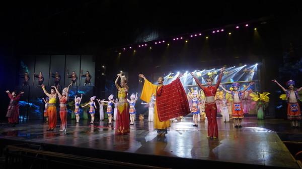 一个人的旅行由风决定,一个人的旅行头像