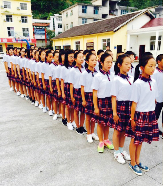 高州实验学校和黄冈实验哪家好,高州黄冈实验学校的游泳馆
